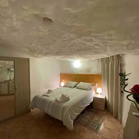 La Cueva De Toni El Seco Apartment