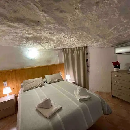 La Cueva De Toni El Seco *