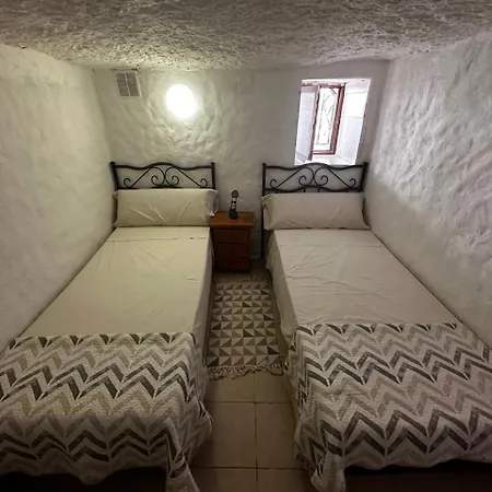 Apartment La Cueva De Toni El Seco *