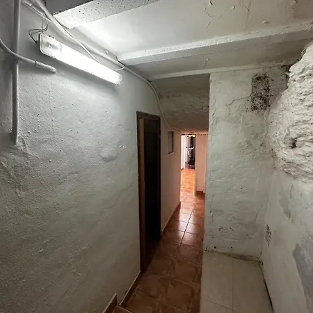 La Cueva De Toni El Seco *